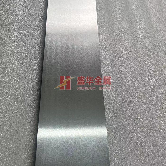 锆闆靶
